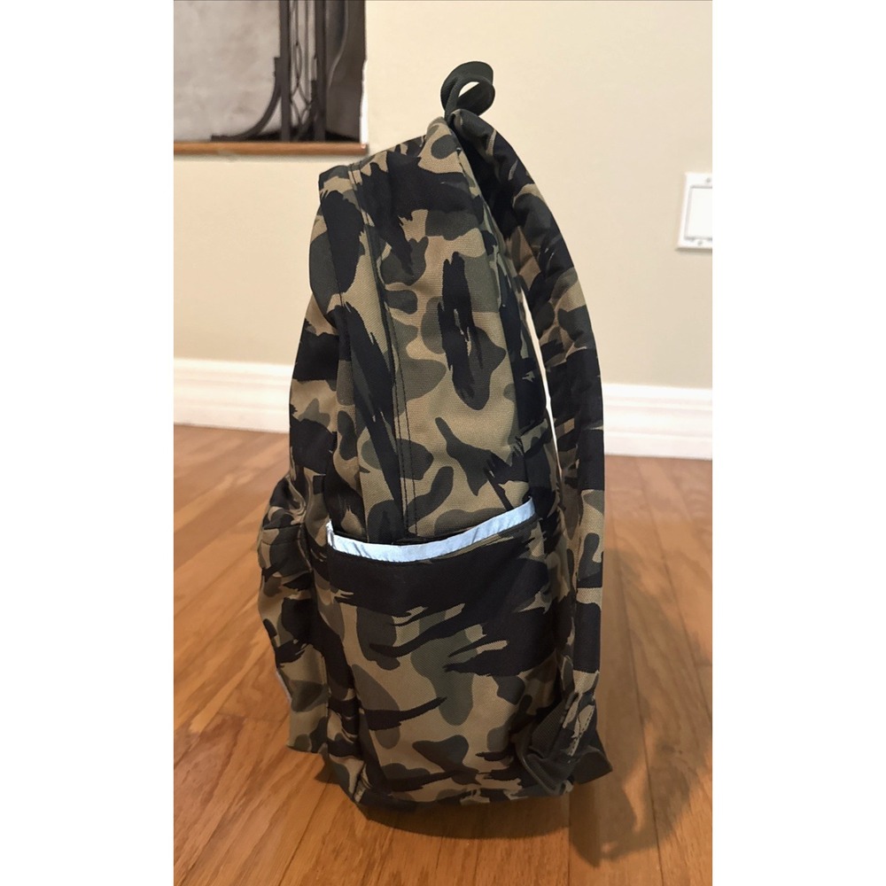 Carhartt Backpack Camouflage Green 21L Classic Laptop School Book Bag Travel - Picture 2 of 10